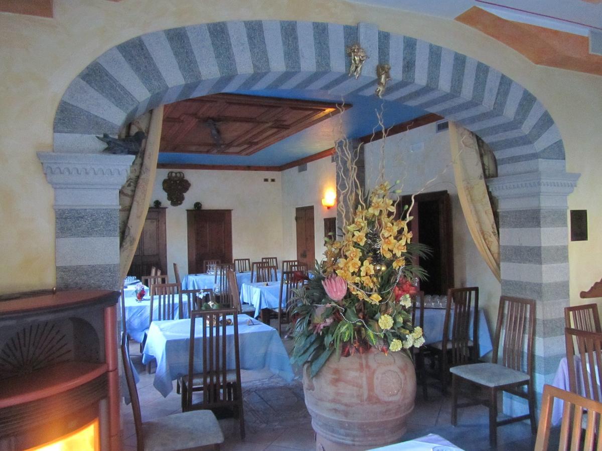 Albergo Ristorante Conca Azzurra コーリコ エクステリア 写真